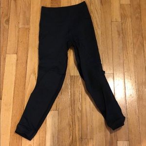 Black Lululemon leggings